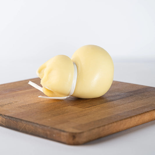 Scamorza bianca stagionata