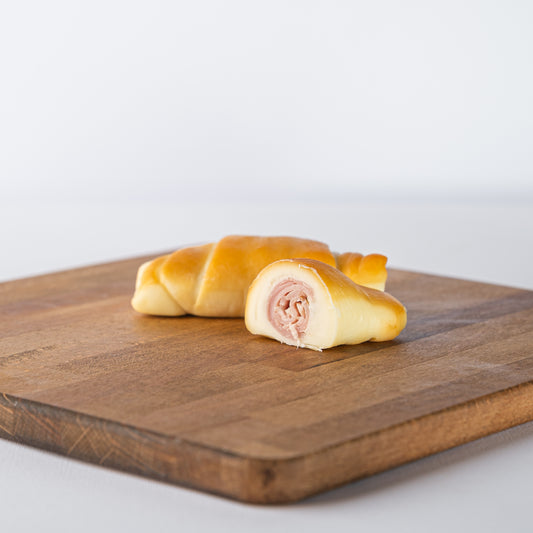 Cornetti di scamorza affumicata ripieni