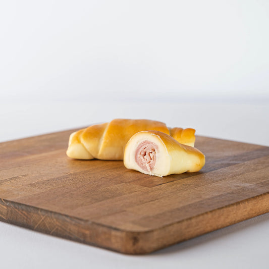 Cornetti di scamorza affumicata ripieni
